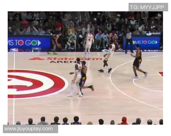 布克第三节狂砍16分全场31分4板3助伤退末节遗憾未能继续拼搏 布克第三节狂砍16分全场31分4板3助伤退末节遗憾未能继续拼搏